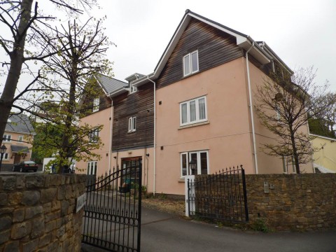Manilla Crescent, Weston-super-Mare, North Somerset - EAID:cooke, BID:0004-621e-c61a-ad11