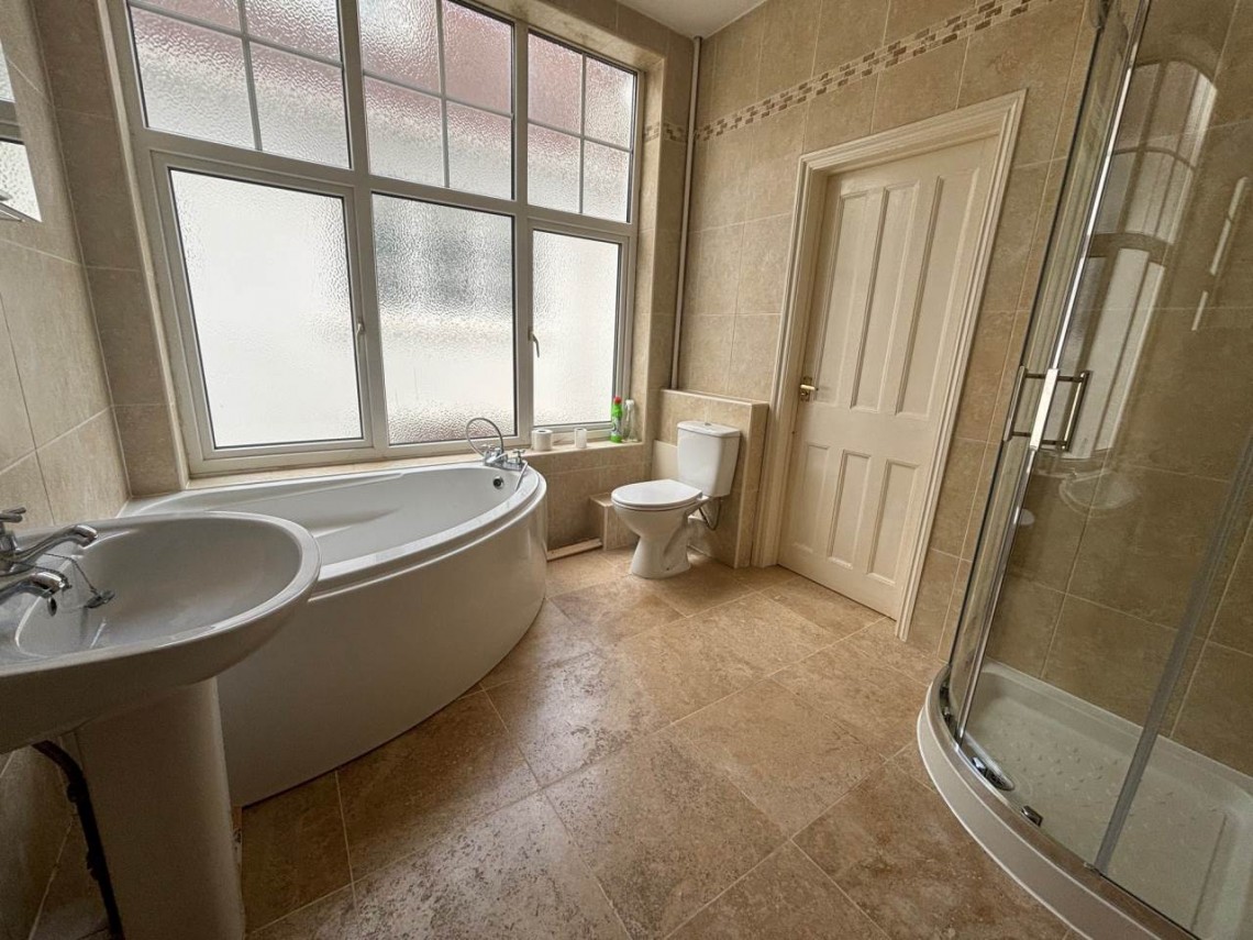 Images for Bristol EAID:cooke BID:0004-621e-c61a-ad11