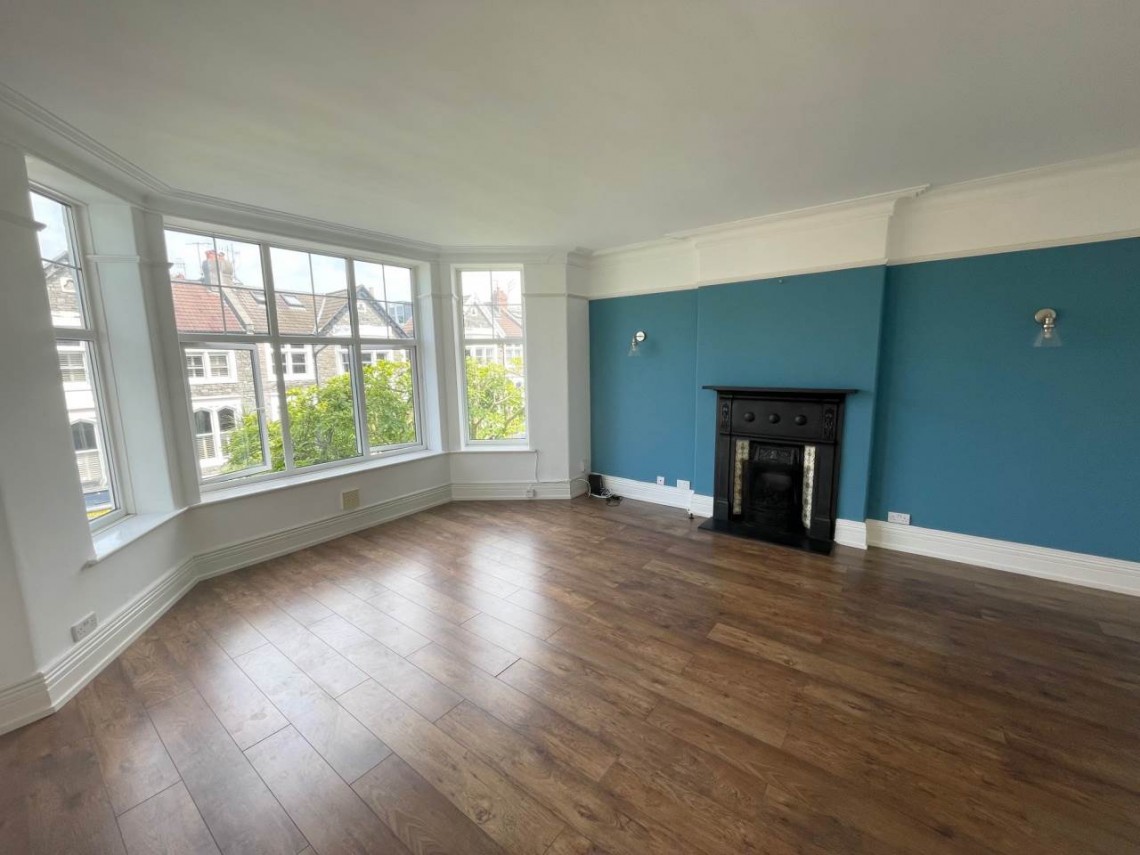 Images for Bristol EAID:cooke BID:0004-621e-c61a-ad11