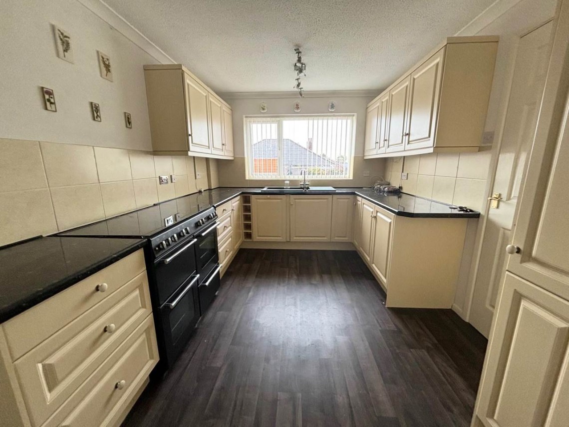 Images for Worle, Weston-super-Mare, North Somerset EAID:cooke BID:0004-621e-c61a-ad11