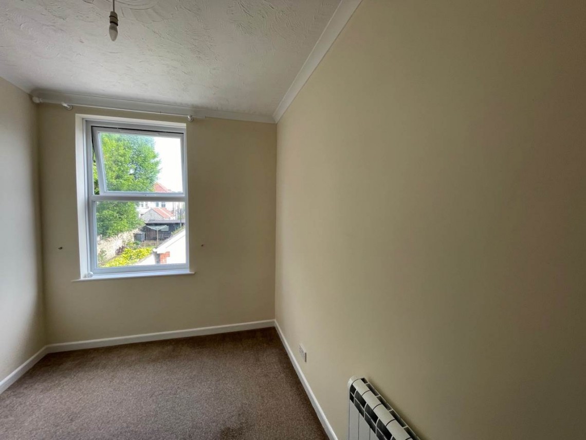 Images for Moorland Road, Weston-super-Mare, North Somerset EAID:cooke BID:0004-621e-c61a-ad11