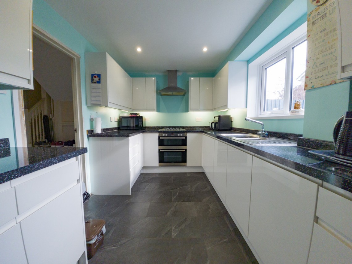 Images for Dunster Crescent, Weston-super-Mare EAID:6a22df450a1d966c4e61b5b18db2818b BID:1