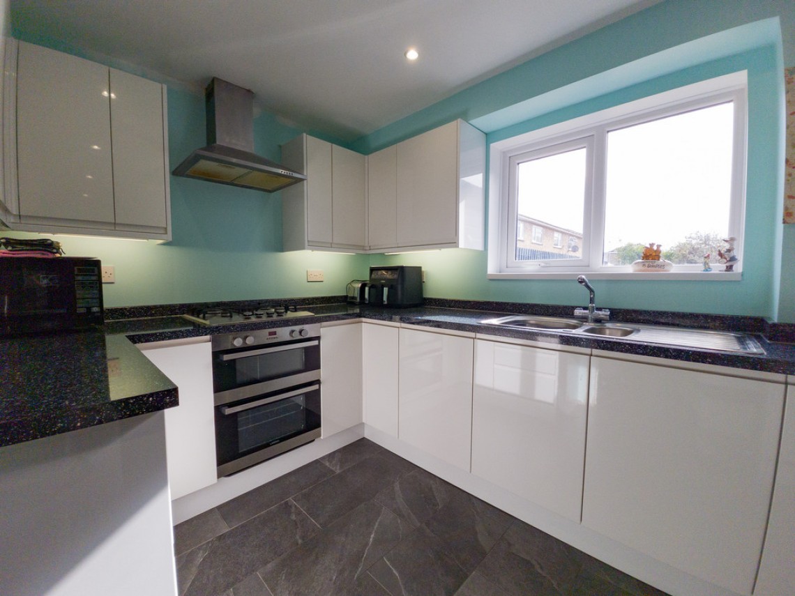 Images for Dunster Crescent, Weston-super-Mare EAID:6a22df450a1d966c4e61b5b18db2818b BID:1