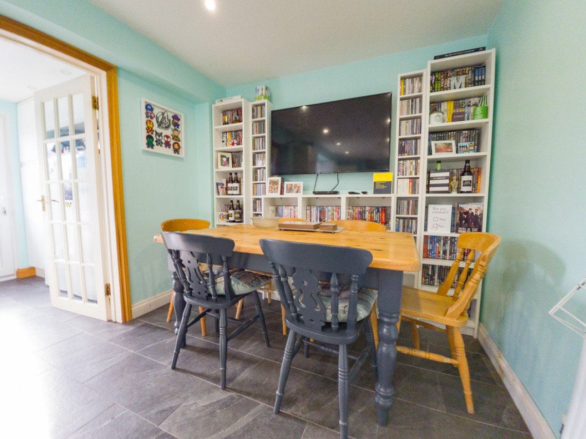 Images for Dunster Crescent, Weston-super-Mare EAID:6a22df450a1d966c4e61b5b18db2818b BID:1