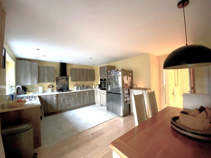 Images for Weston-super-mare, North Somerset EAID:6a22df450a1d966c4e61b5b18db2818b BID:1