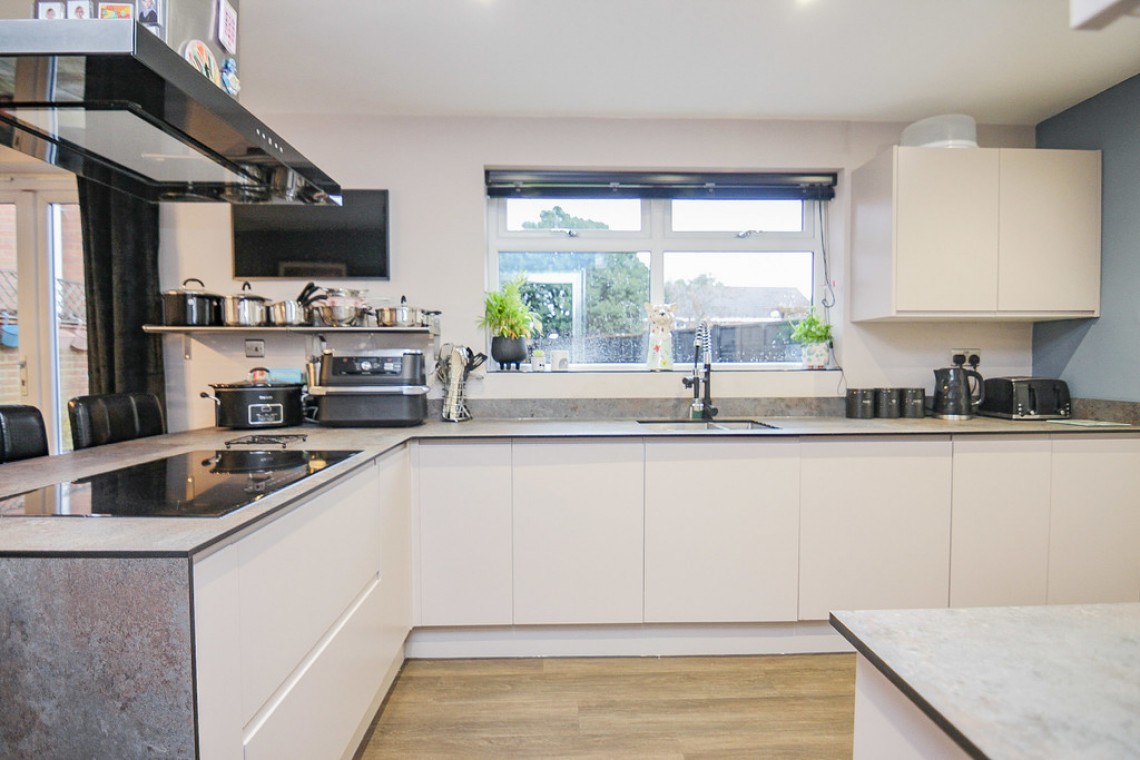 Images for Longridge Way, Weston-super-Mare EAID:6a22df450a1d966c4e61b5b18db2818b BID:1