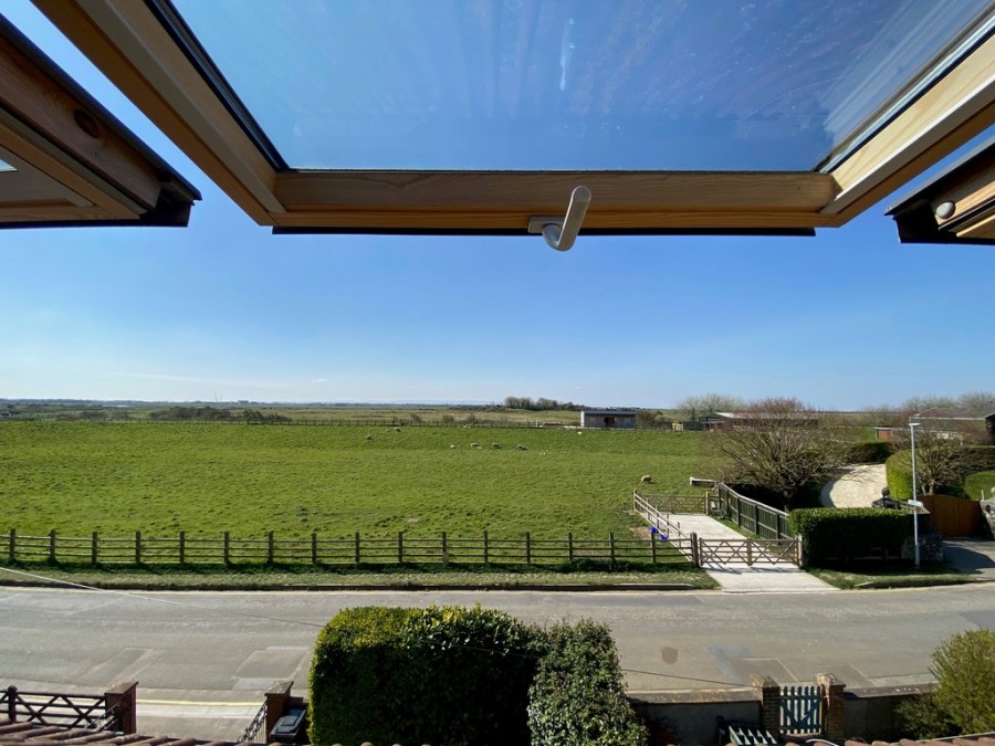 Images for Links Road, Uphill EAID:6a22df450a1d966c4e61b5b18db2818b BID:1
