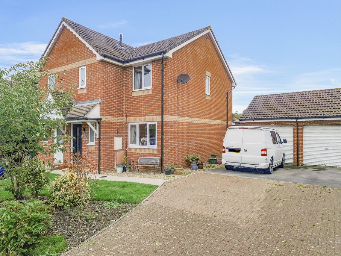 Images for Spruce Way, Weston-super-Mare EAID:6a22df450a1d966c4e61b5b18db2818b BID:1