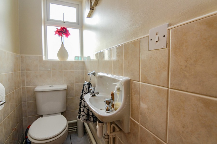 Images for Farm Road, Weston-super-Mare EAID:6a22df450a1d966c4e61b5b18db2818b BID:1