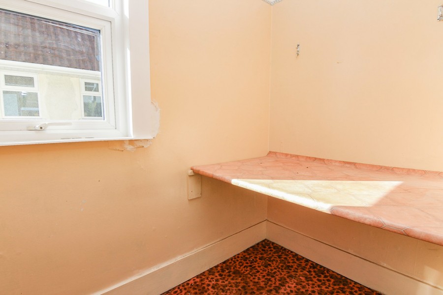 Images for Quantock Road, Weston-super-Mare EAID:6a22df450a1d966c4e61b5b18db2818b BID:1