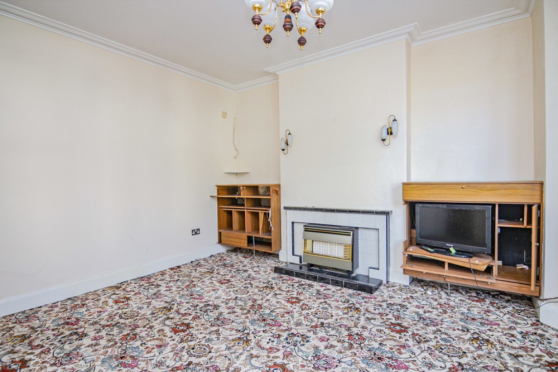 Images for Quantock Road, Weston-super-Mare EAID:6a22df450a1d966c4e61b5b18db2818b BID:1