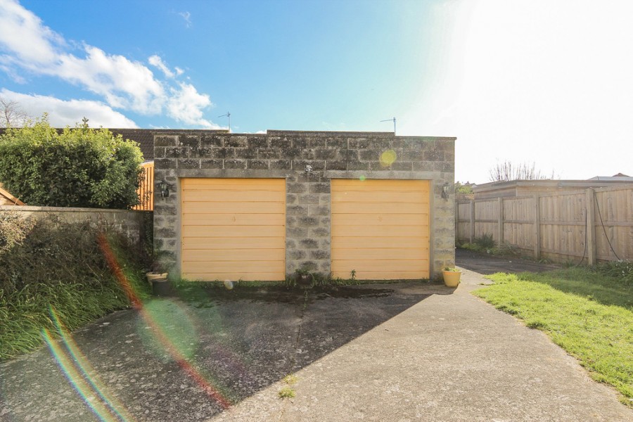 Images for Quantock Road, Weston-super-Mare EAID:6a22df450a1d966c4e61b5b18db2818b BID:1
