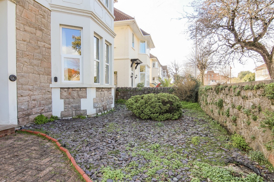 Images for Quantock Road, Weston-super-Mare EAID:6a22df450a1d966c4e61b5b18db2818b BID:1
