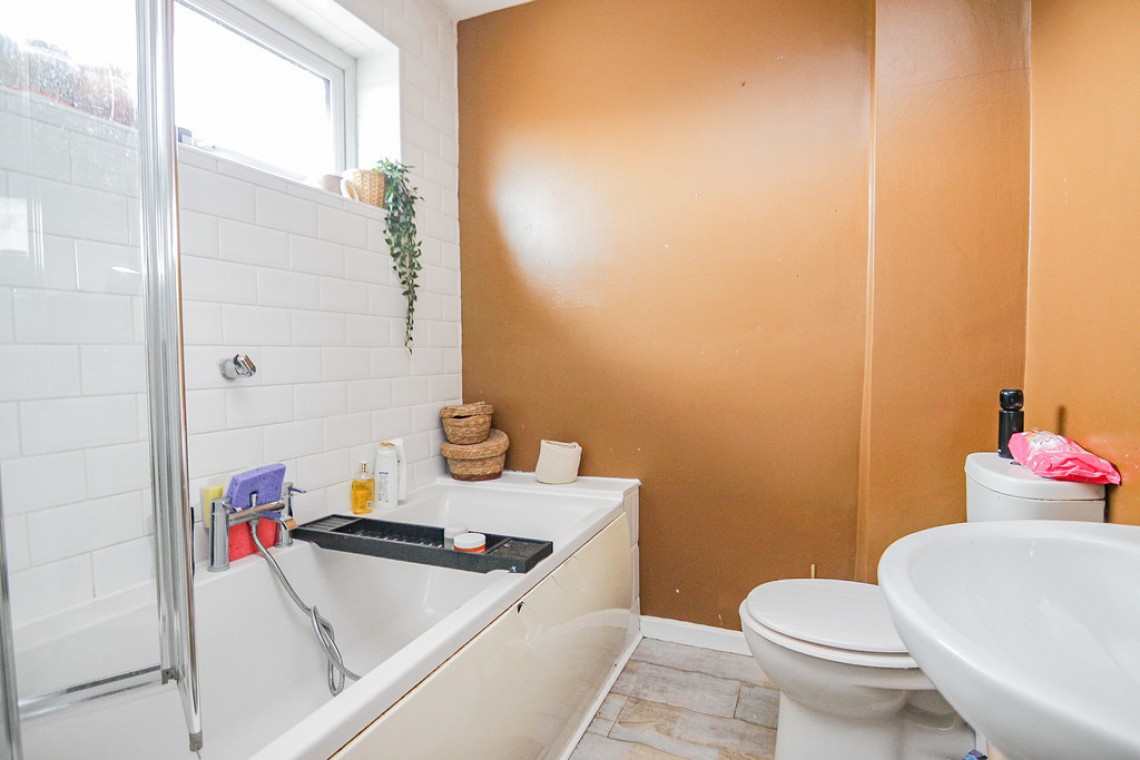 Images for Flamingo Crescent, Weston-super-Mare EAID:6a22df450a1d966c4e61b5b18db2818b BID:1