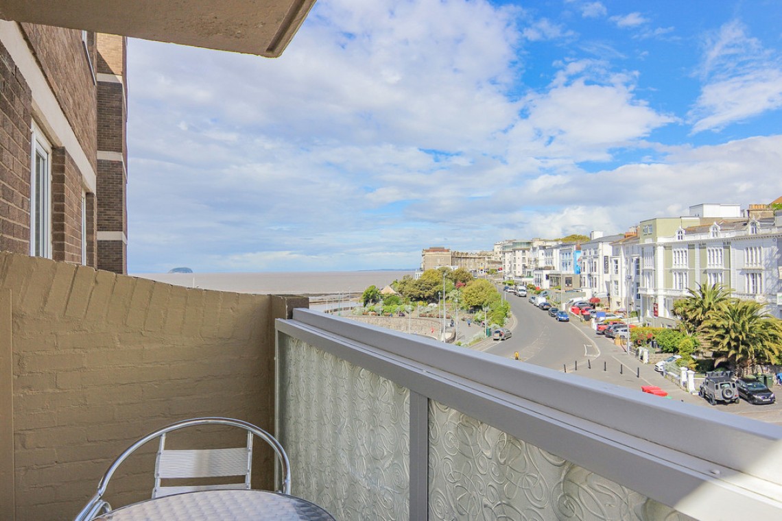 Images for Knightstone Road, Weston-super-Mare EAID:6a22df450a1d966c4e61b5b18db2818b BID:1