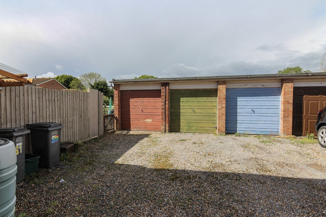 Images for Manor Farm Crescent, Weston-super-Mare EAID:6a22df450a1d966c4e61b5b18db2818b BID:1