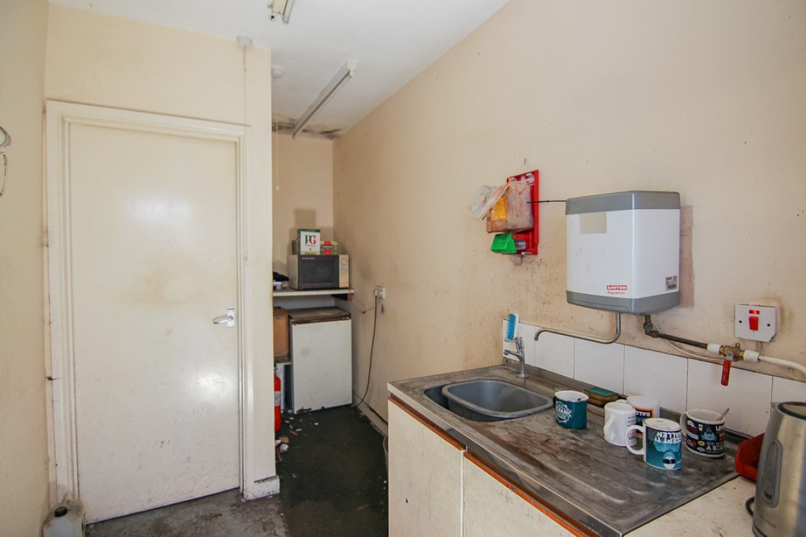 Images for Mixed Use Building, Jubilee Road, Weston-super-Mare EAID:6a22df450a1d966c4e61b5b18db2818b BID:1