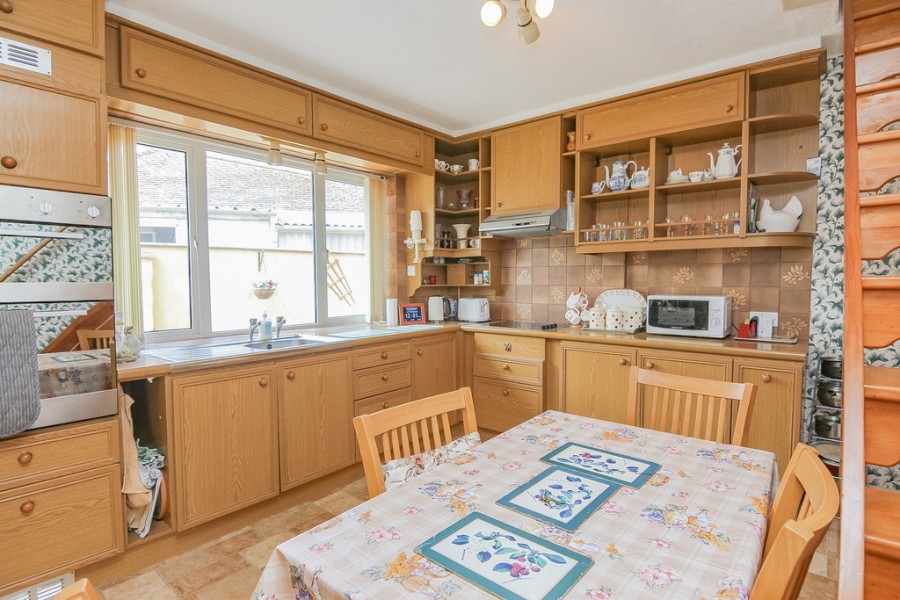 Images for Worlebury Close, Weston-super-Mare EAID:6a22df450a1d966c4e61b5b18db2818b BID:1